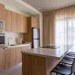 1Bed In The Boat Residences, 200M From The Beach
