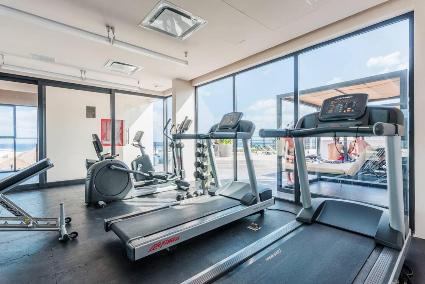 1bed In The Boat Residences, 200m From The *